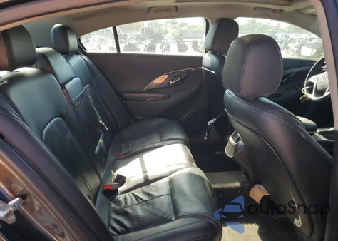 2015 Buick Lacrosse z USA, uszkodzony, nr VIN 1G4GB5G34FF169655